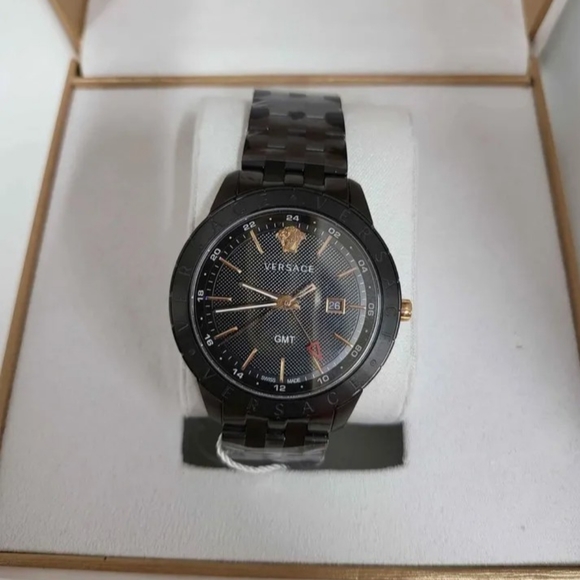 Versace Watch - Picture 1 of 1